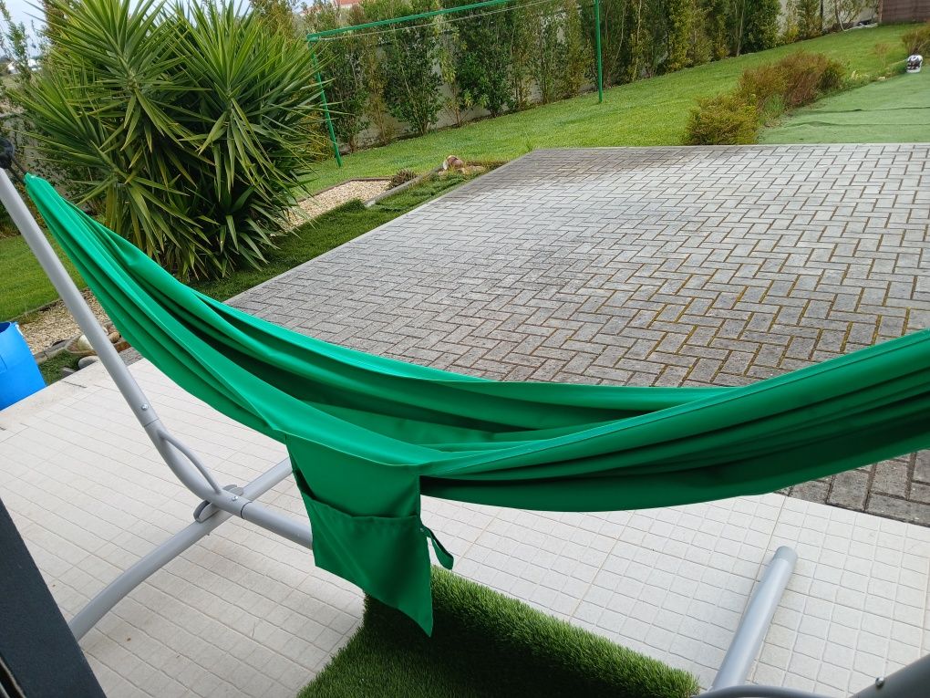 Suporte com cama de rede