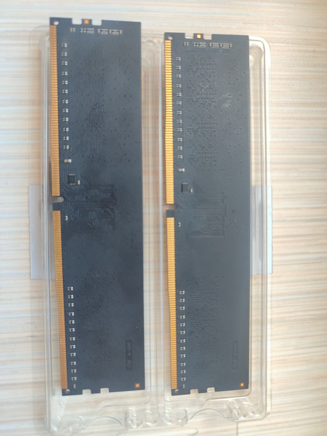 Оперативна Пам'ять DDR4 8GB 2x4GB (ціна за дві штуки)
