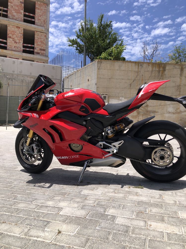 Ducati panegale v4s