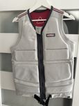 Kamizelka wake, vest follow