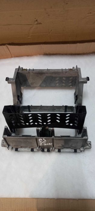 Kosz uchwyt radia 2 DIN Audi A4 B6 A4 B7