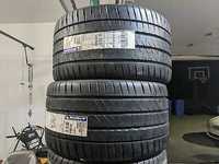 Купити різношорокий комплект шин гуми резини  325/35 R22 + 285/40 R22