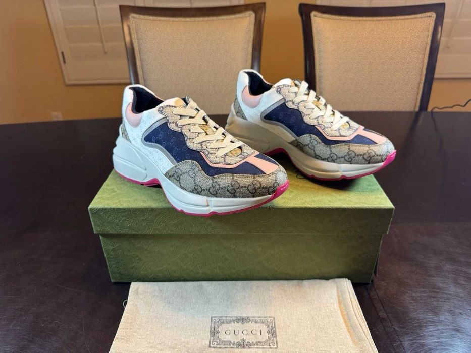 Ténis Gucci Rhyton GG Logo autênticos, novos, tamanho 36.5 / US 6.5.