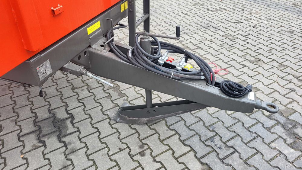 Przyczepa skorupowa tandem budowlana 10 TON Ursus T-083/A