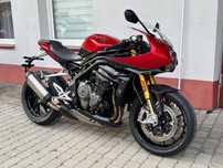 Triumph Speed Triple 1200RR uszkodzony z DE, 1 wł. bardzo mały przebieg, Ohlins Brembo.