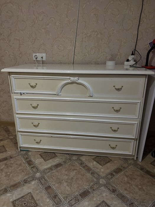 ТЕРМІНОВО! Торг. Спальня, ліжко, дерево