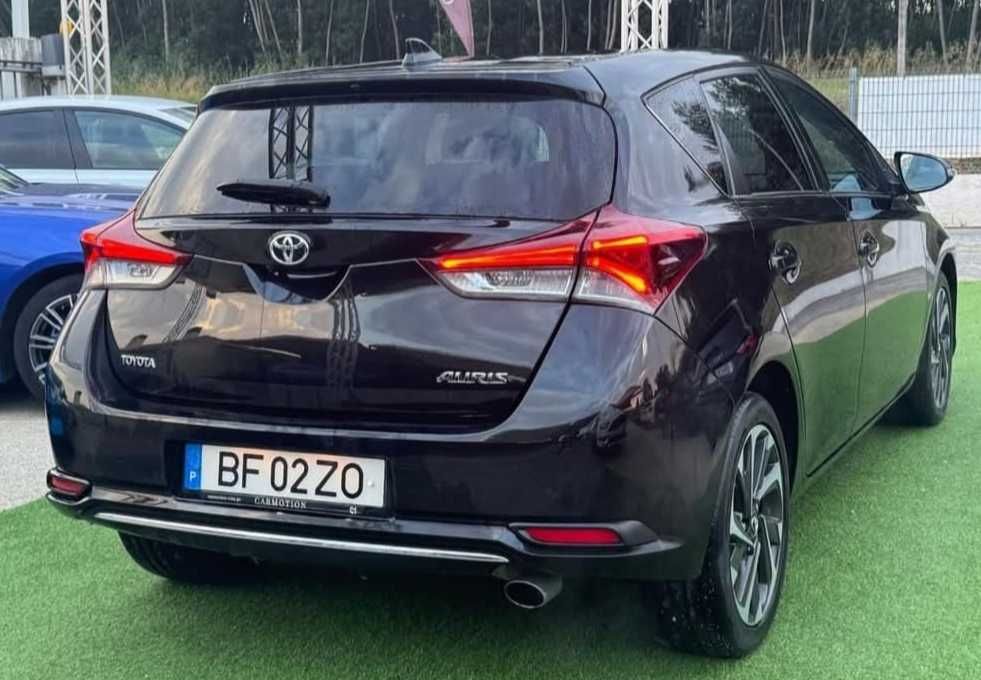 Toyota Auris 1.2T 116cv