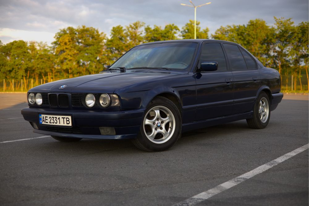 Продам BMW 525i акпп