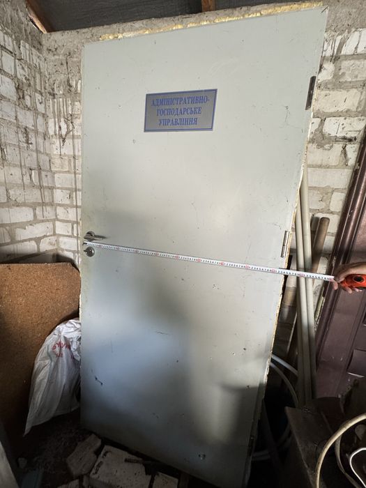 Двери б.у. и новые в идеальном состоянии.