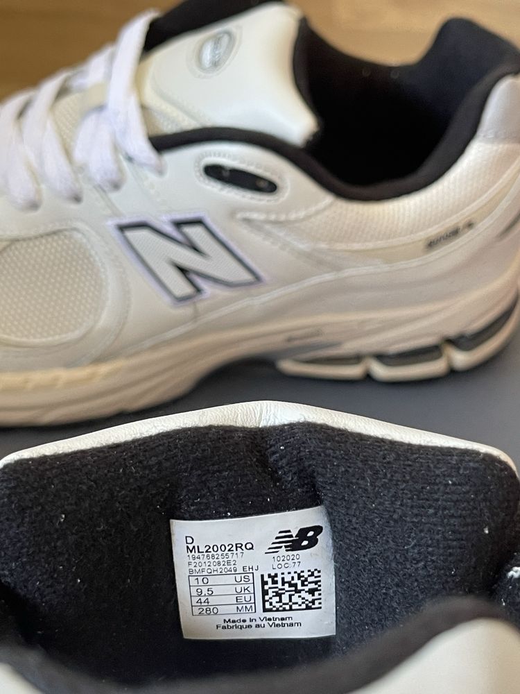 New balance 2002 R White