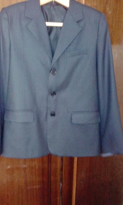 Костюм школьный новый