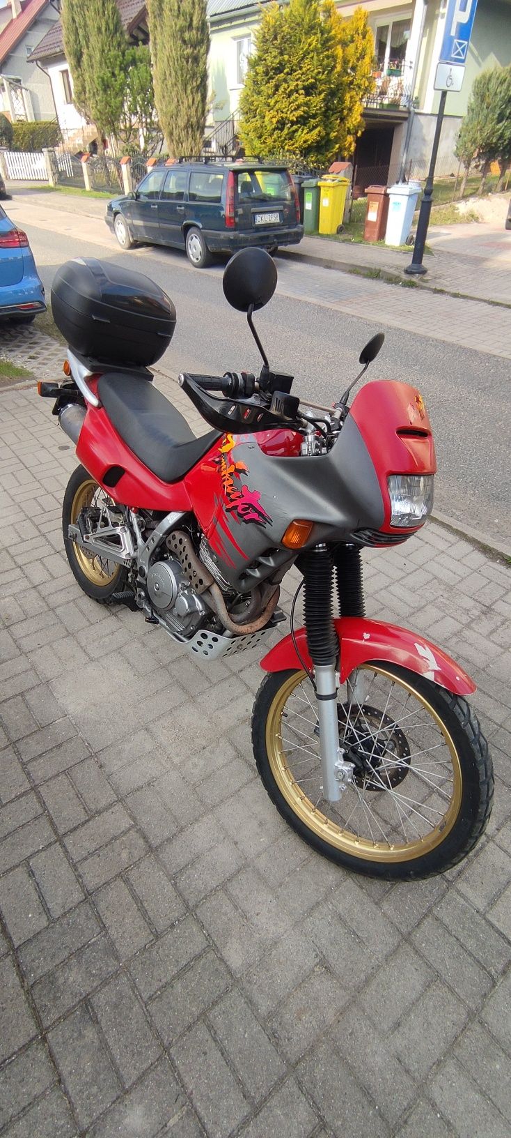 Honda Dominator NX500