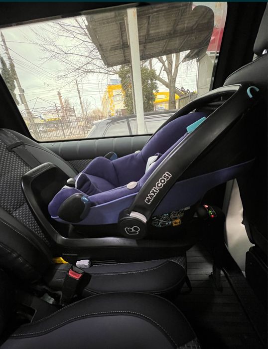 Автолюлька Mахі Cosi pebble з базою Isofix