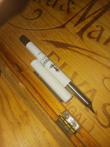 Caneta Parker sem tinta