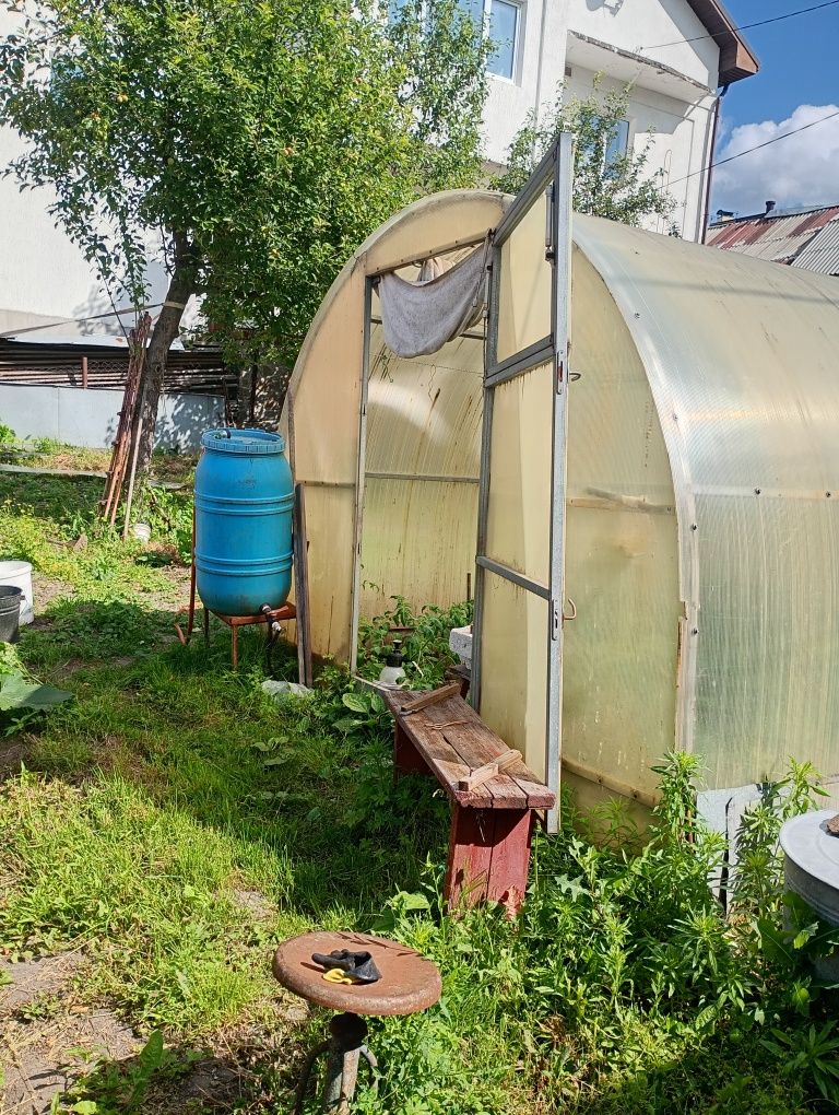 Продам теплицу 8*3 з полікарбонату