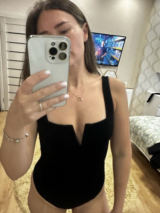 Боді велюр Bershka розмір S