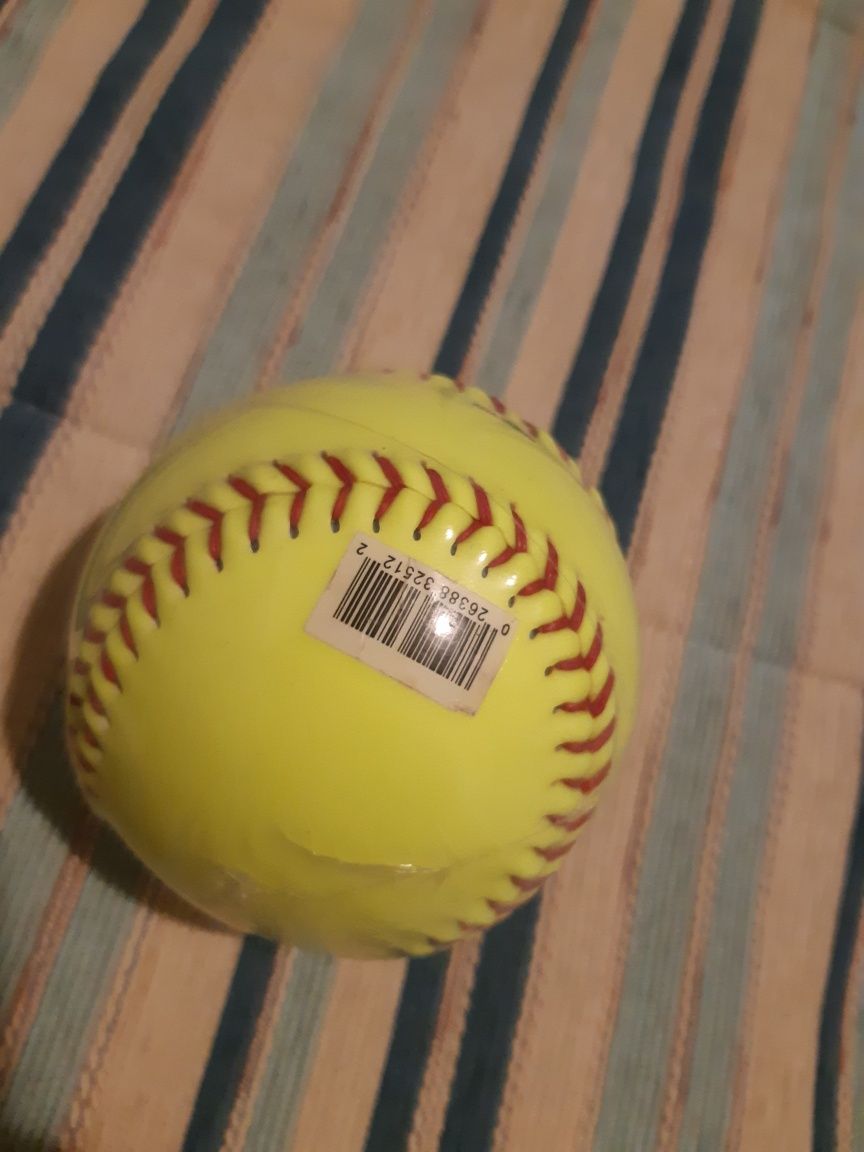 Bola de basebol nova