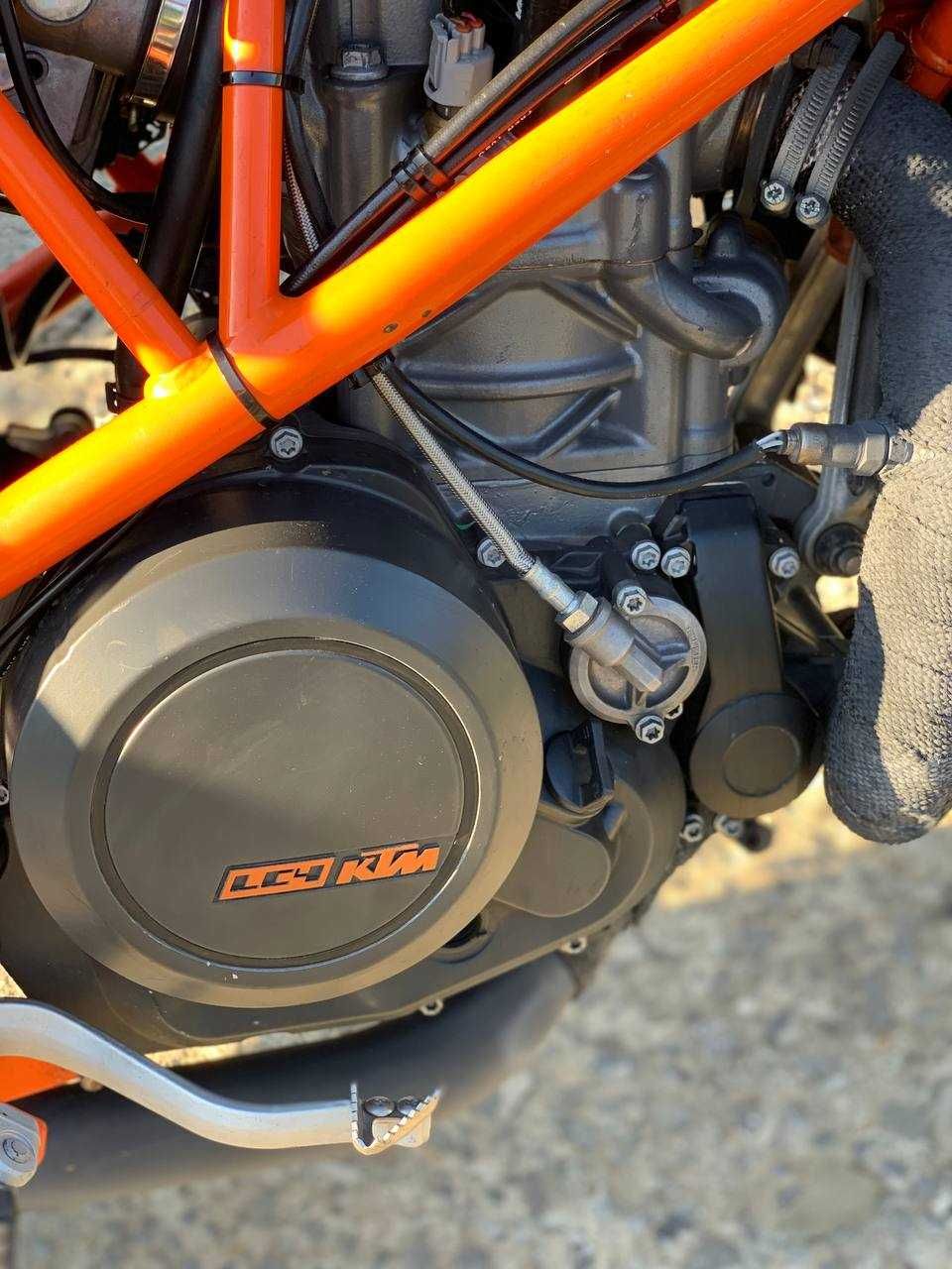 KTM Duke 690 2012