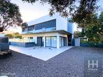 Vende-se Moradia em Banda T2 no Porto Santo