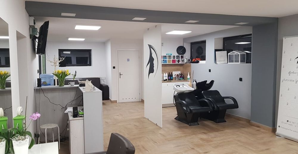 Odstapie lokal salon fryzjerski z wyposażeniem