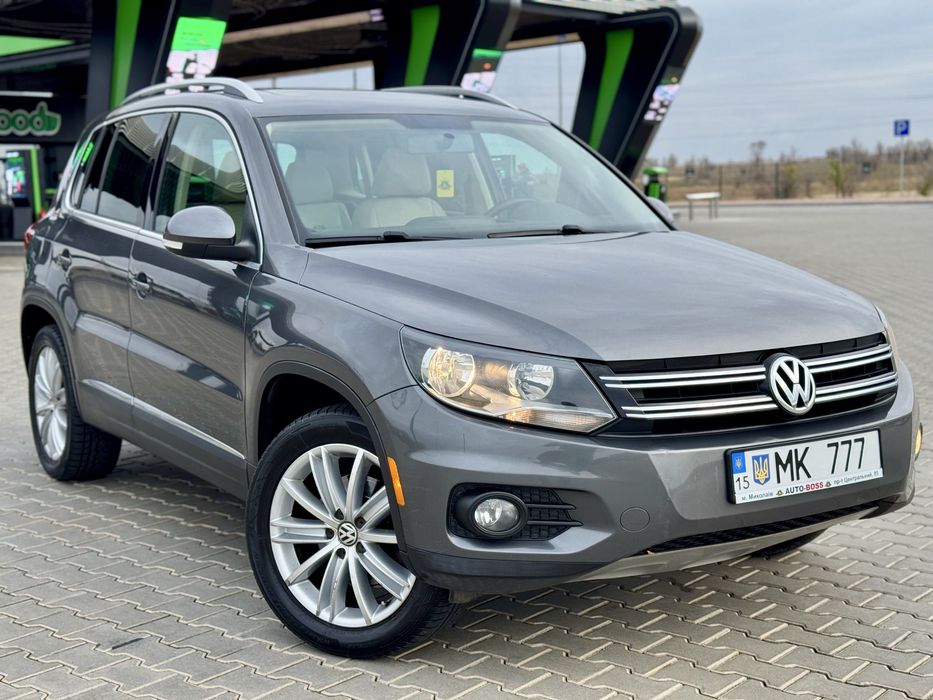 Продам Volkswagen Tiguan 2012 год, автомат