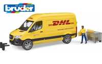 Фургон MB Sprinter DHL з водієм і аксесуарами Bruder (Брудер) 02671