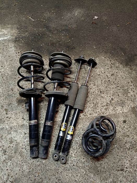 Amortyzatory z sprężynami przód + tył  BMW e46