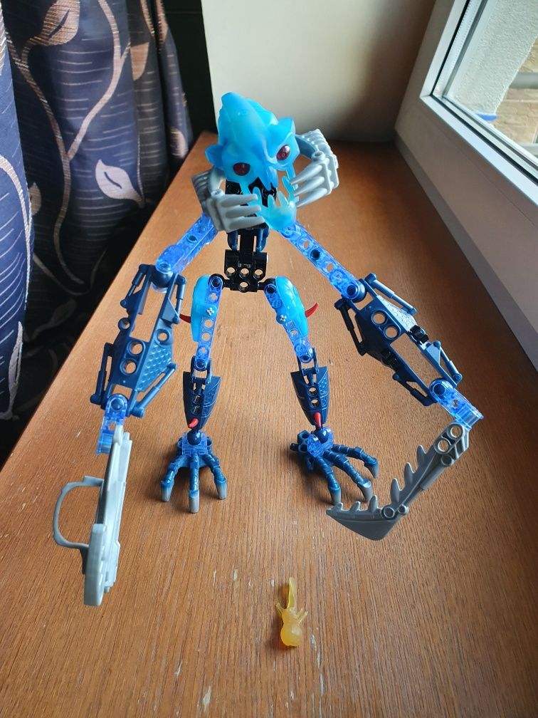 Lego bionicle 8916 Barraki Takadox kolekcjonerski