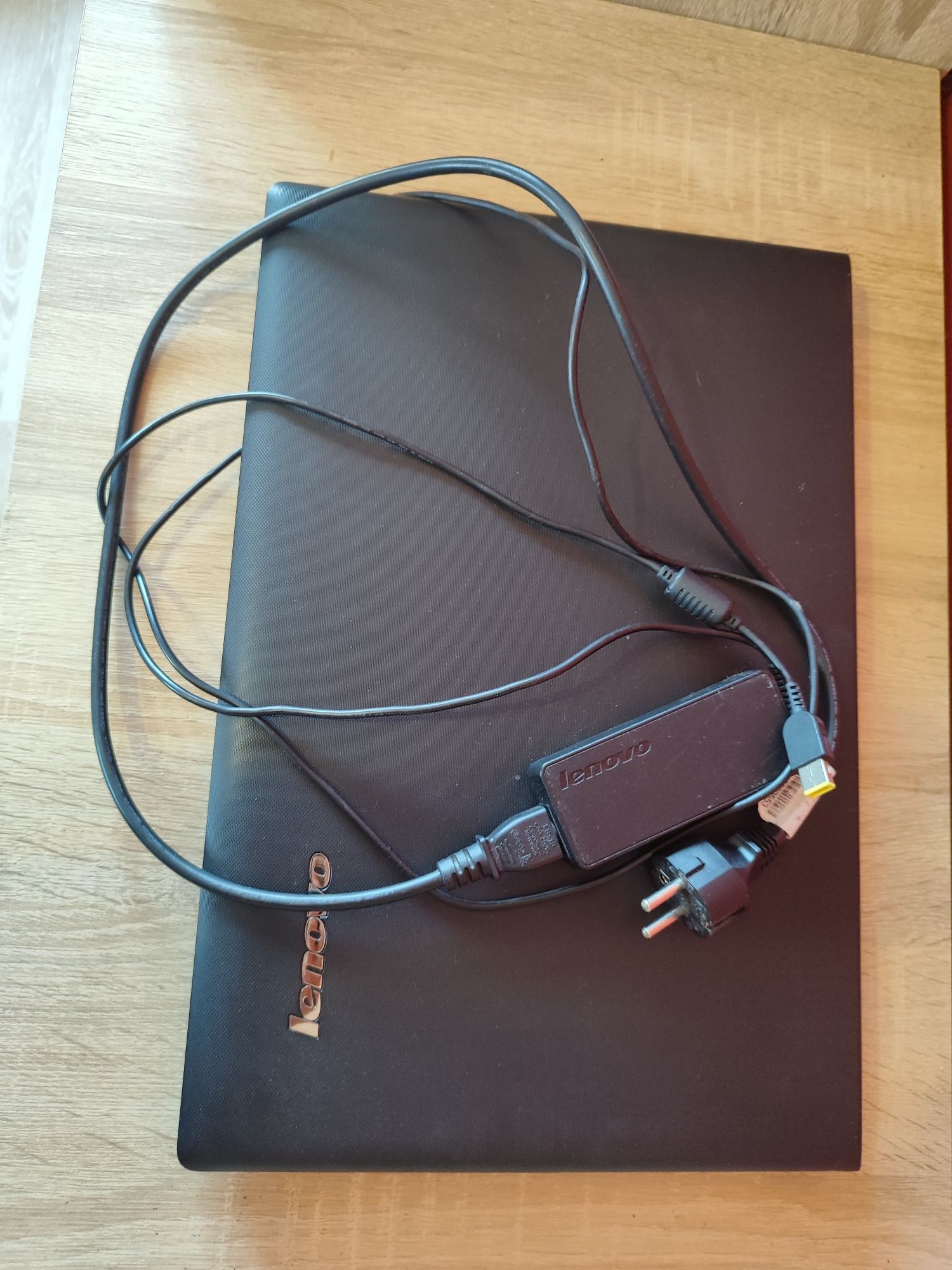 Ноутбук Lenovo G70-70 в ідеальному стані