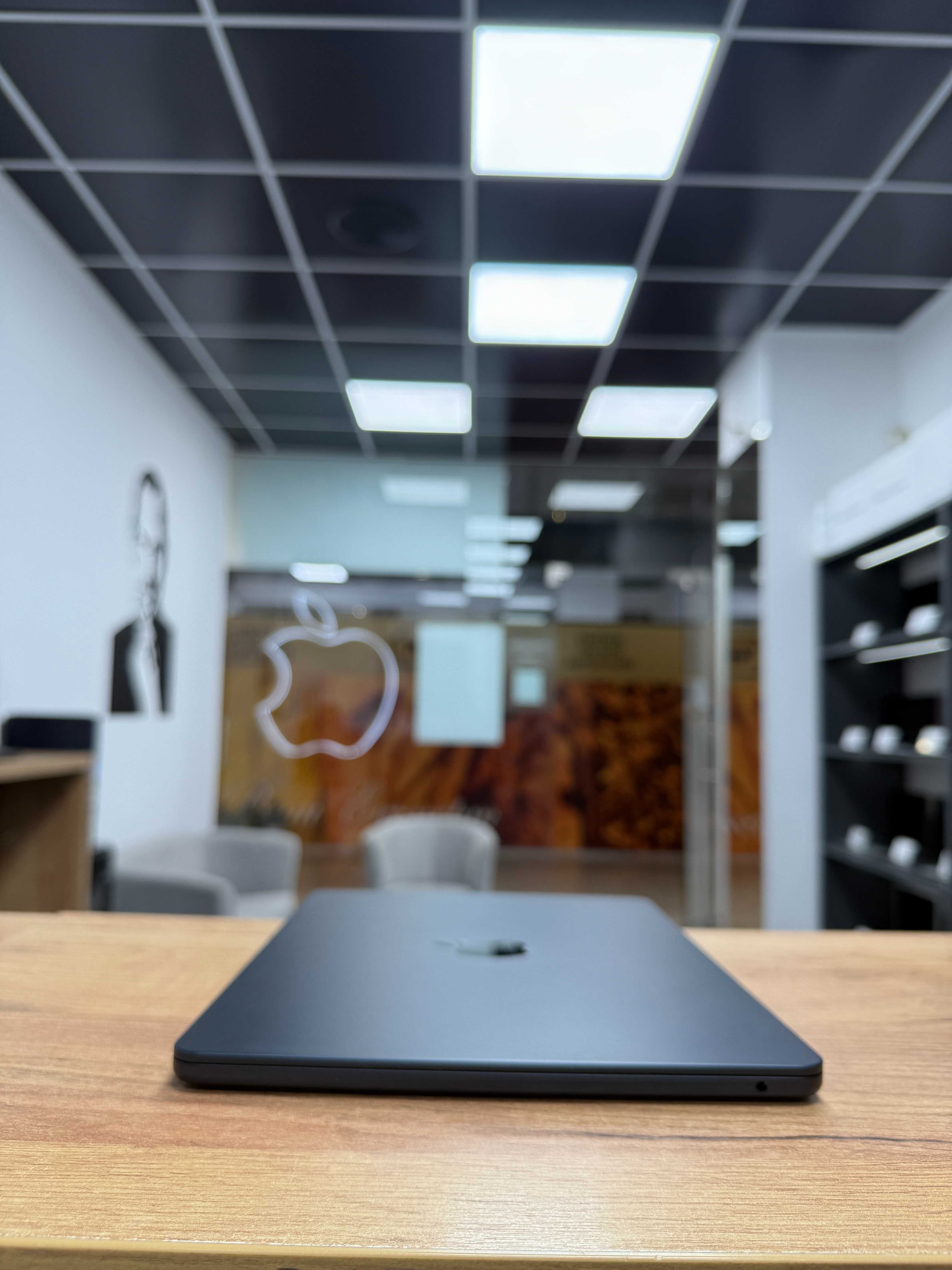 Macbook Air 2022 (M2/8gb/256 ssd ) Гарантія/ 31209SV