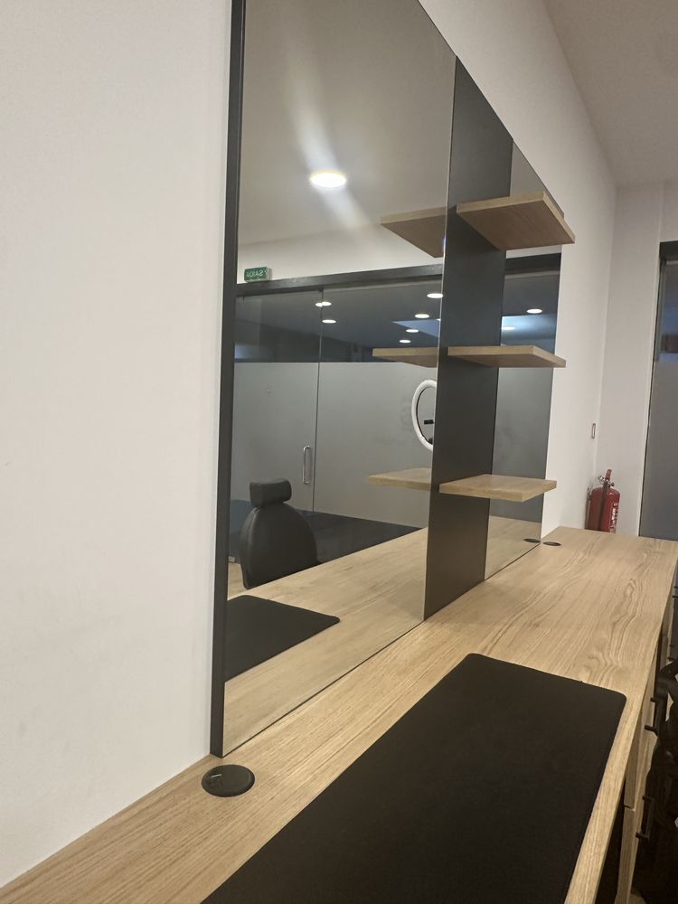 Móvel Barberia com dois lugares c/ espelhos