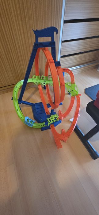 Hot wheels epic crash dash