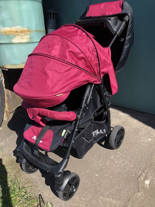 Прогулянкова коляска