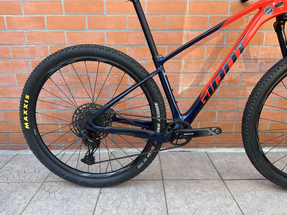 Bicicleta Btt Roda 29 carbono Giant xtc 3