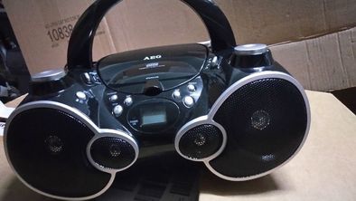 Rádio / Compact disc player AEG,