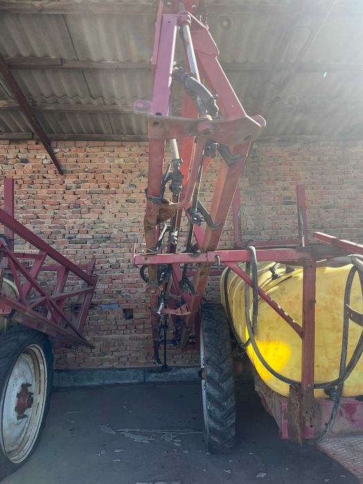 Обприскувач причіпний Hardi (18 м.)