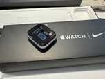 Apple Watch series 6 44mm GPS Nike super stan komplet