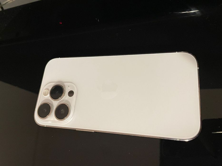 iPhone 14 Pro…..