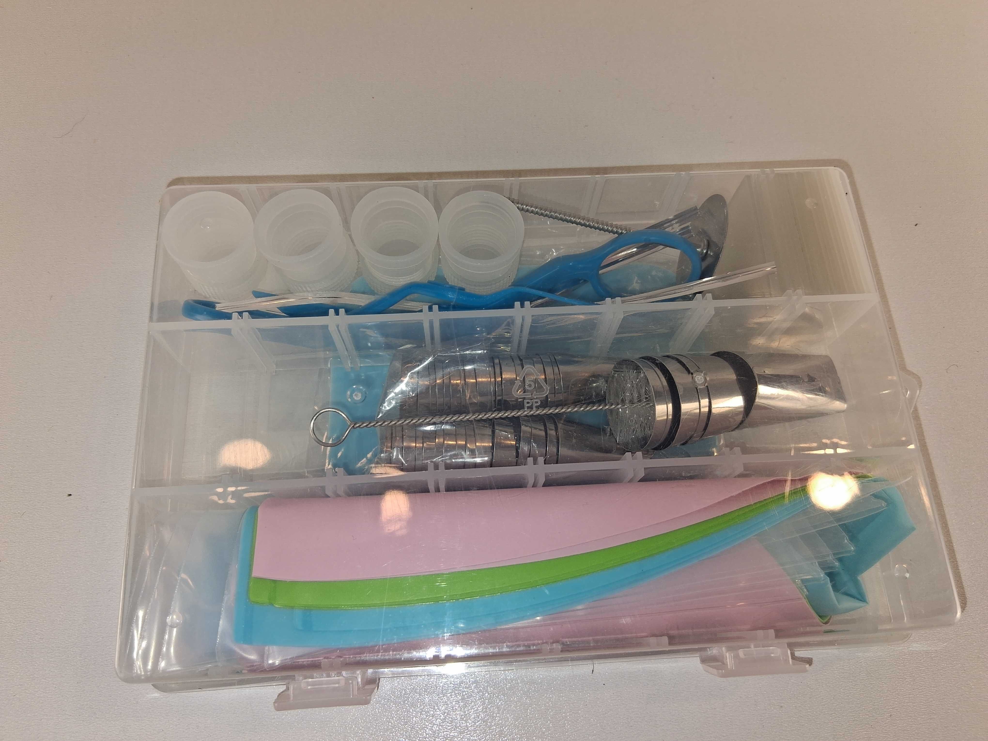 Y114 Zestaw Do Dekoracji Tortów i Babeczek CAKE TOOLS 72 Elementy