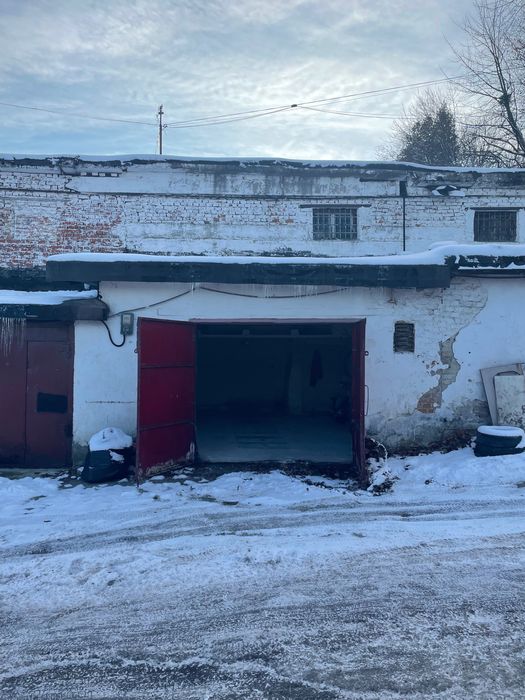 Гараж на 2 авто правильної форми Сокіл Єрошенка