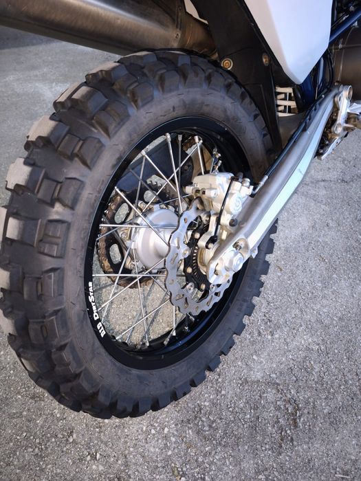 Husqvarna 701 Enduro 2021 • 7.852 km • Escape Remus • Extras Premium