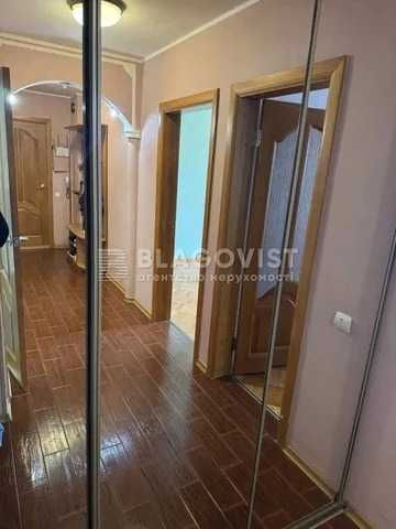 Березняківська 30, 3-кімн. квартира, гарний стан