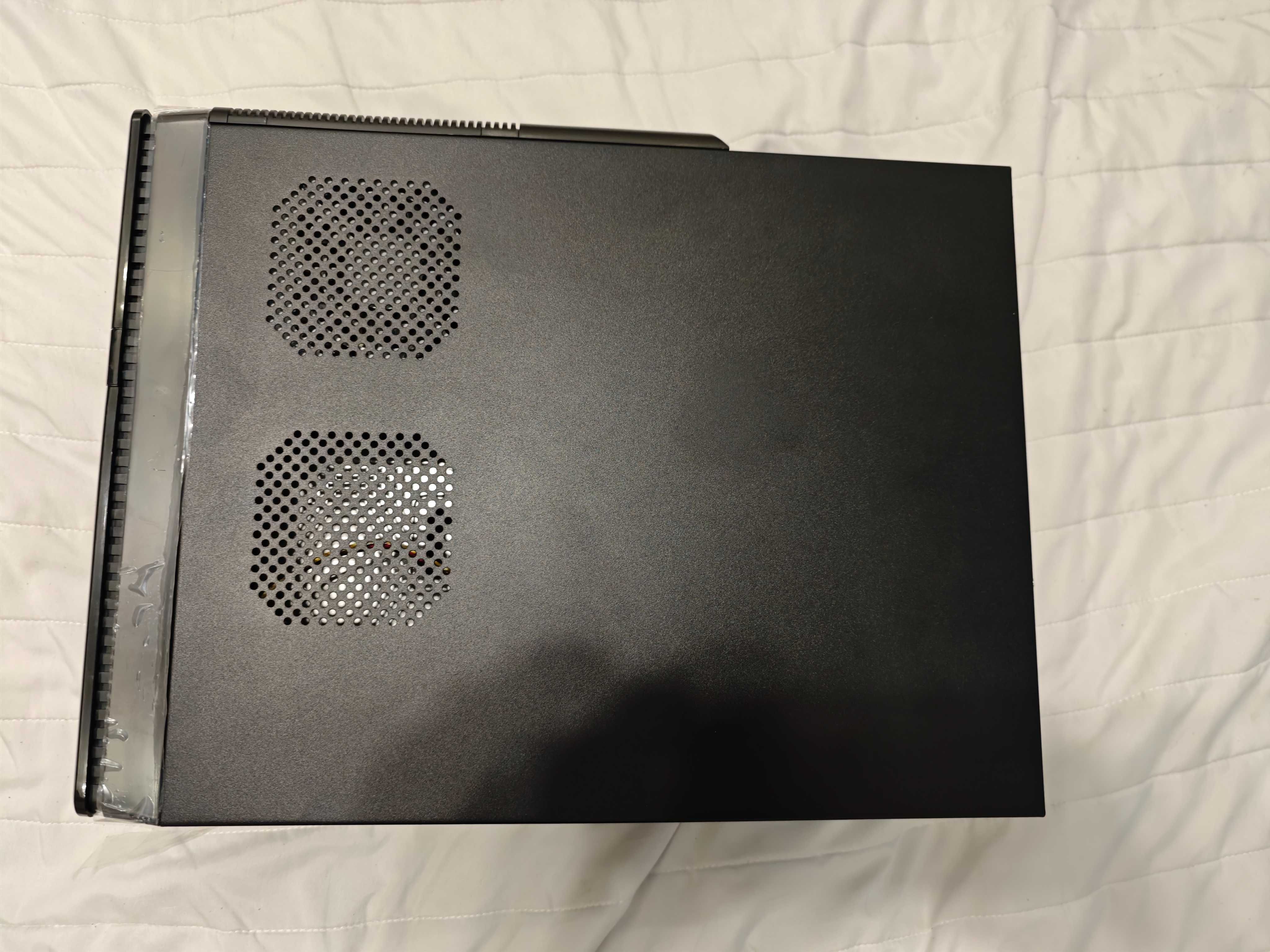 Мини пк(ITX) Gamemax. Intel i3 10100. gamemax 400w.SSD 250 gb
