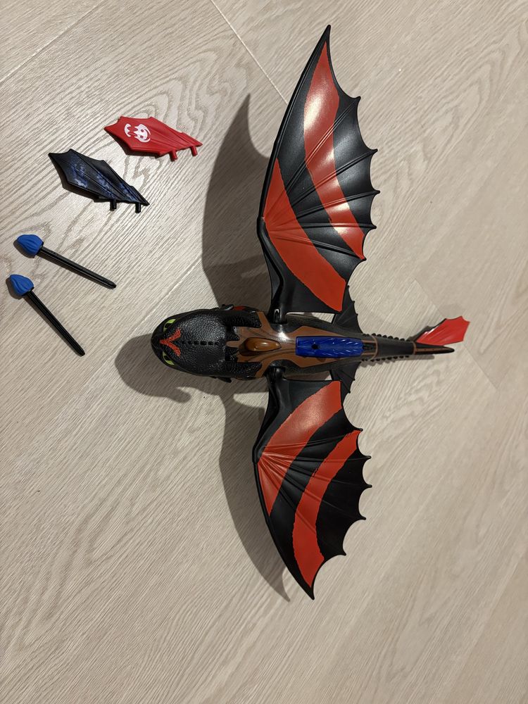 Playmobil smoki nocna furia pomalowana, szczerbatek