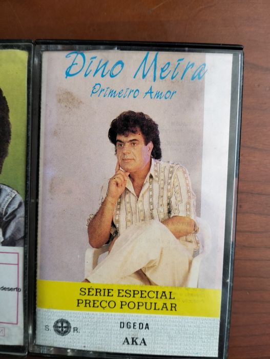 2 antigas cassetes Dino Meira