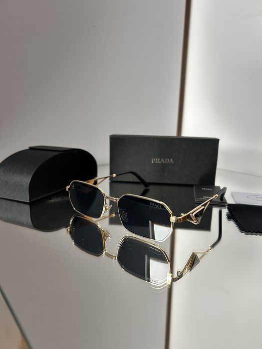 Okulary przeciwsłoneczne „prada” złote