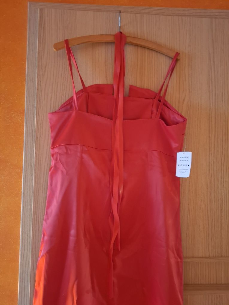 Sukienka czerwona 44
