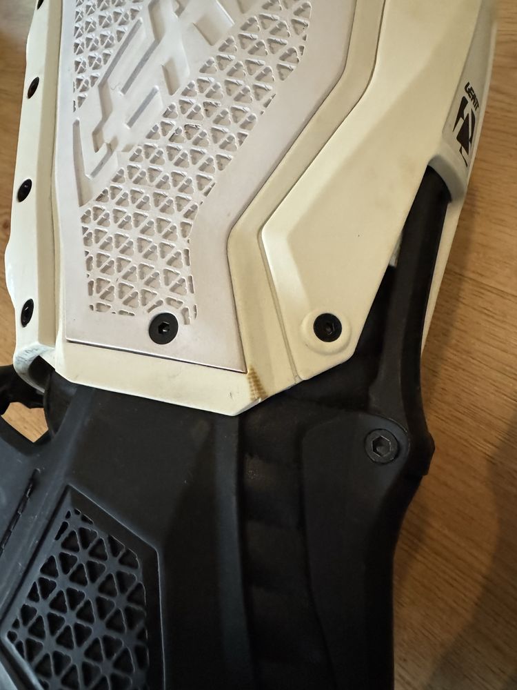 Buty na motor leatt gpx 5.5 flexlock