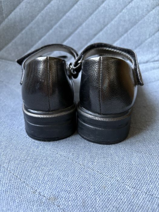 Шкіряні туфлі для дівчинки 22 см по стільці