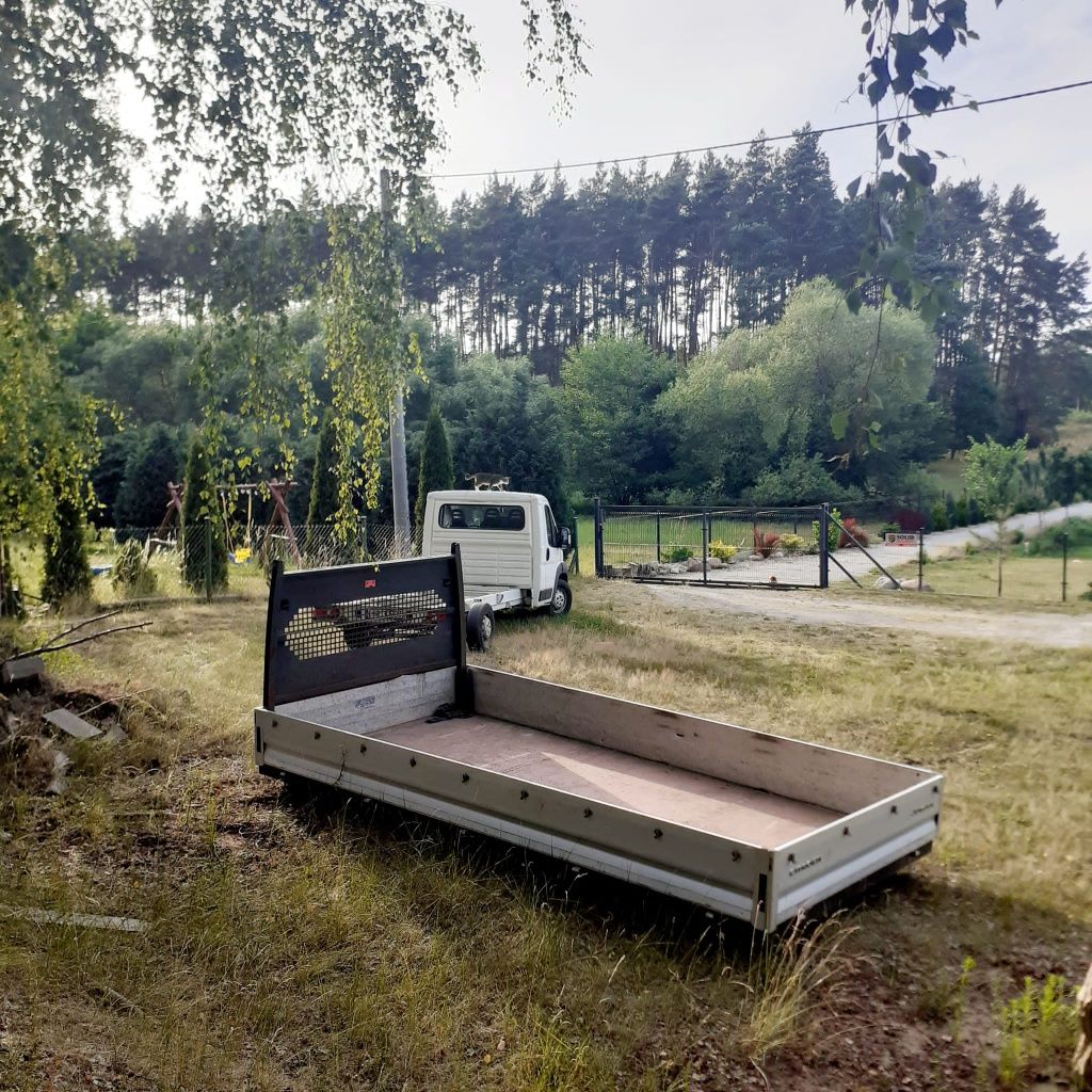 Sprzedam skrzynie ładunkową